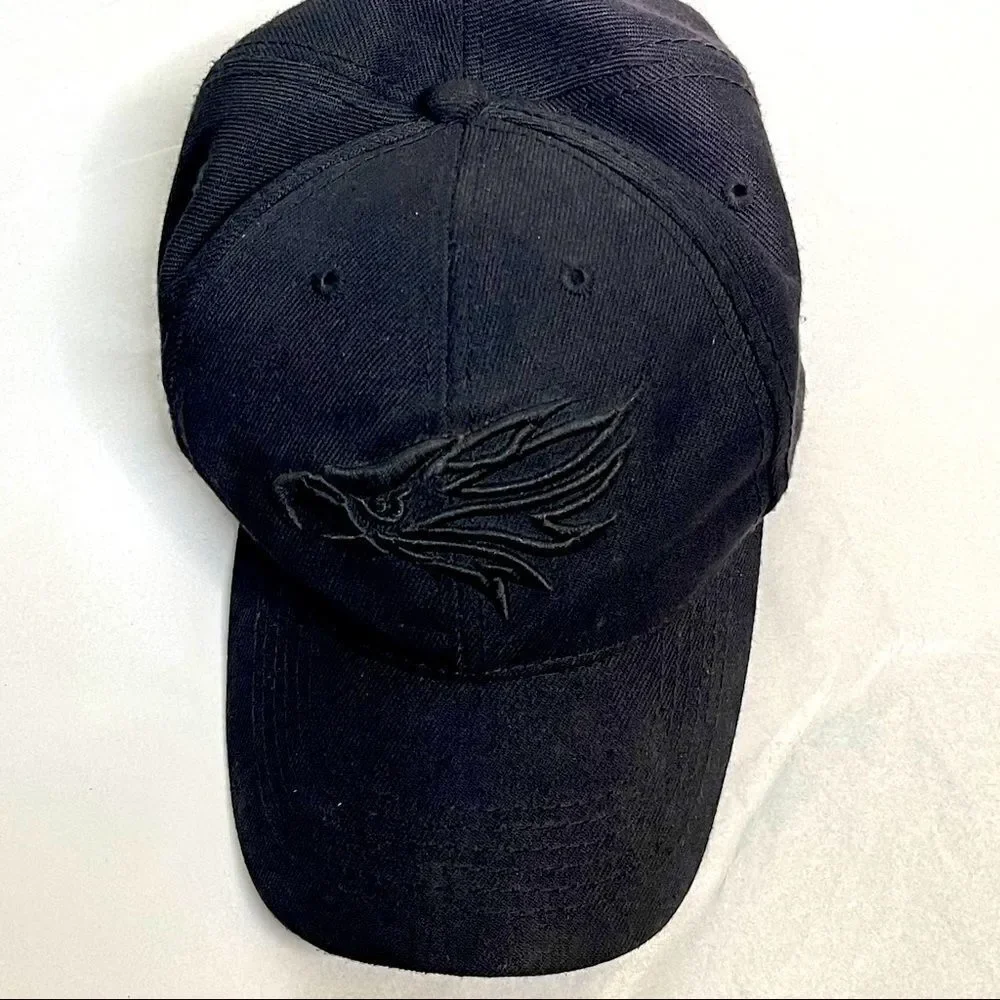 black ball cap excellent